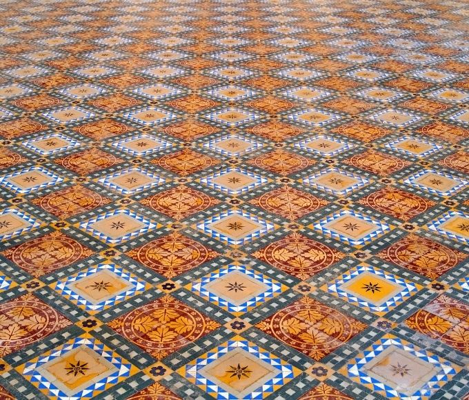 floor & tiling